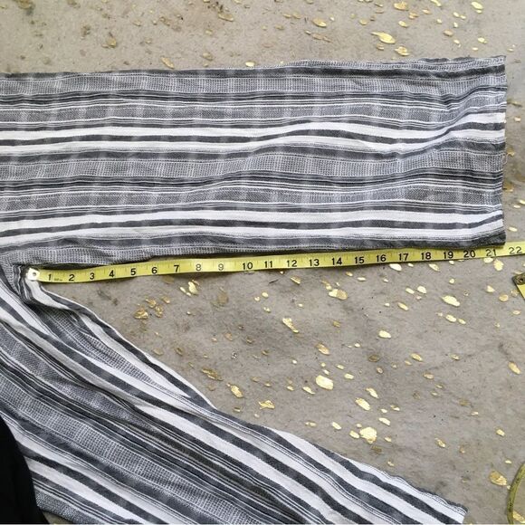 L Space Revolve Striped Wide Leg Cropped Tie Waist Lana Pant Cover Up Gray SP - Picture 13 of 14